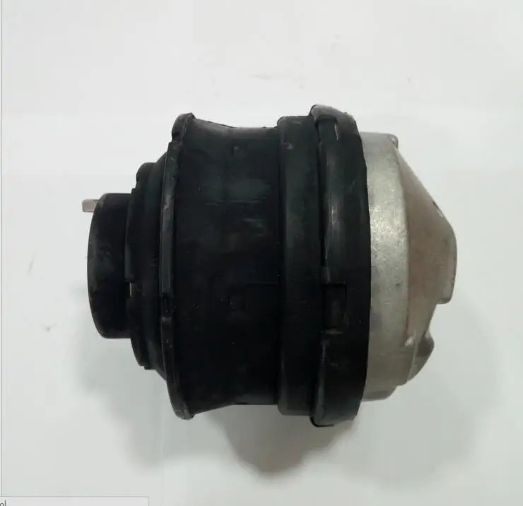 Engine Motor Mount For MERCEDES W211 W209 W203 E350 CLK250 C230