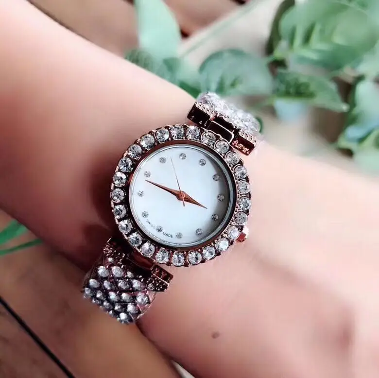 

WG02396 Women's Watches Top Brand Runway Luxury European Design Quartz Wristwatches