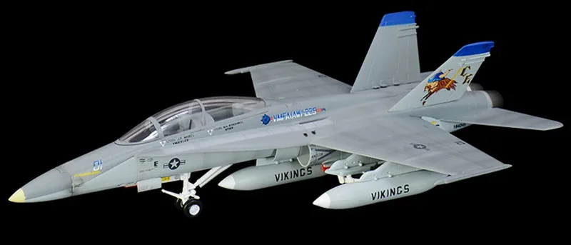 Предварительно построенный 1: 72 Масштаб F/A-18D Hornet VMFA(AW)-225 многоцелевой боевой реактивный хобби коллекционный самолет готовая пластиковая модель