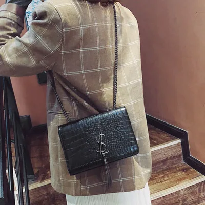 

Chain bag female 2019 new retro shoulder bag port wind Messenger bag wild crocodile pattern tassel small bag