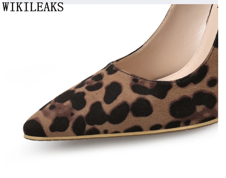 4635282108_2081702728