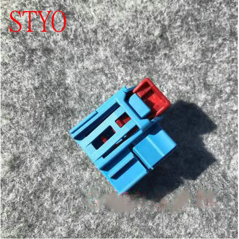 

STYO Car taillight plug connector for VW PASSAT B8 GOLF 7.5 2017 2018 1K8 972 298