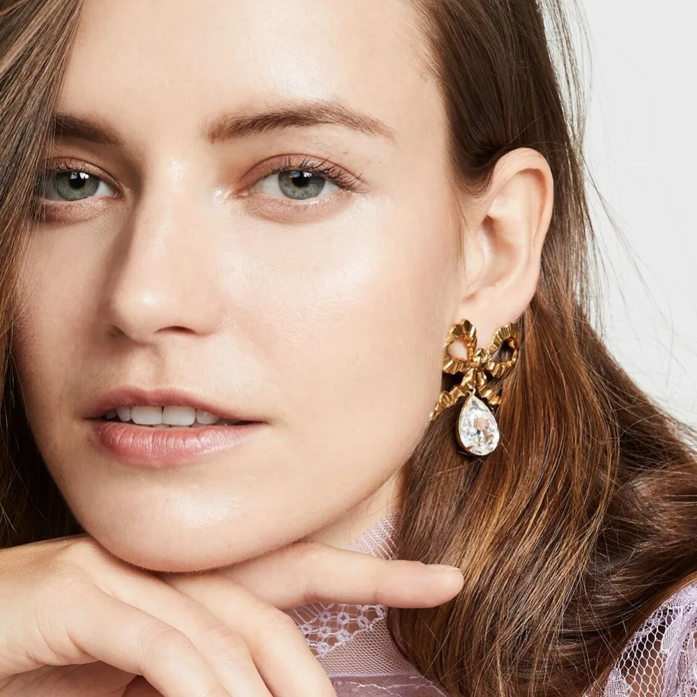 

Girlgo Fashion Bowknot Gold Color Metal Maxi Earrings for Women Ethnic Hanging Drop Earrings Ear Accessories Party Wholesale Hot