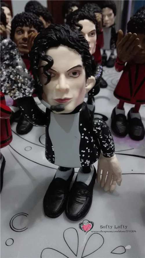 Michael Jackson Q figures - 2