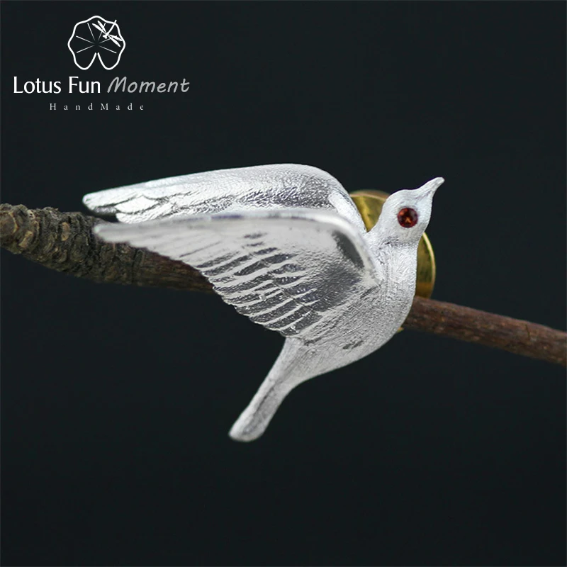 

Lotus Fun Moment Real 925 Sterling Silver Natural Garnet Handmade Fashion Jewelry Vintage Flying Bird Women Brooches Broche Pin
