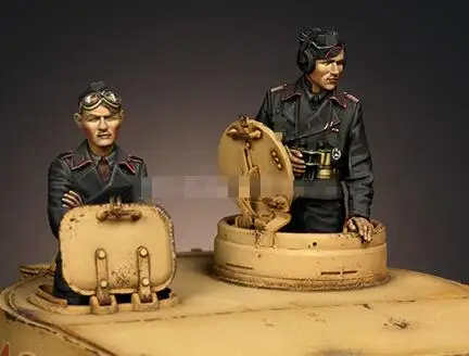 

1/35 Resin Figures German Tankman 2pcs/set (no tank)