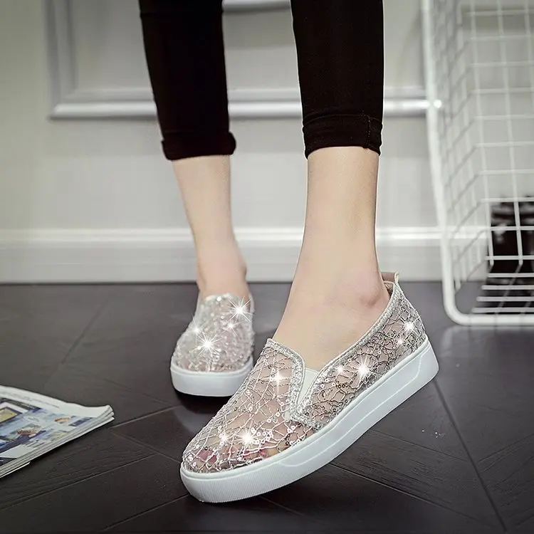 

Fashion Lace Bling Women Flat Shoes Hollow Vintage Sequins Zapatos De Mujer Breathable Lightweight Chaussure Comfortable Sapato