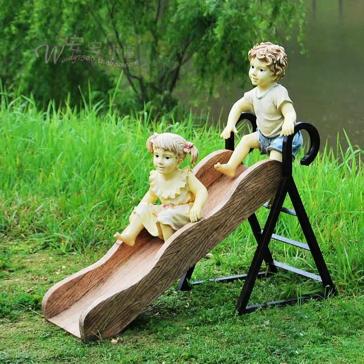 

Packet mail! Large garden courtyard decoration with iron / resin / children slide pendulum sculpture garden