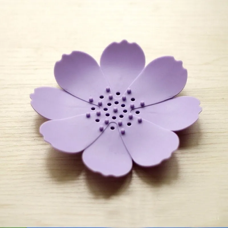 1pc Soap Dish Hole Drain Silicone Soap Box Cute Flower-shaped Home Decor Holder Bathroom Accessories  (3)