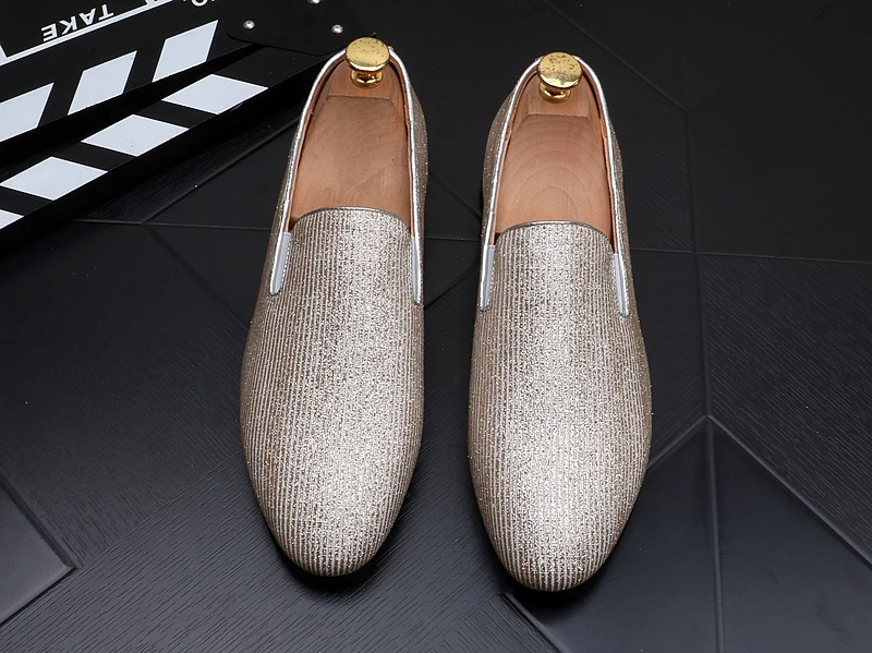 

Autumn Men Casual Shoes Men Loafers New Slip On Light Youth Men Shoes Breathable Fashion Flat Footwear Sequined set of shoes
