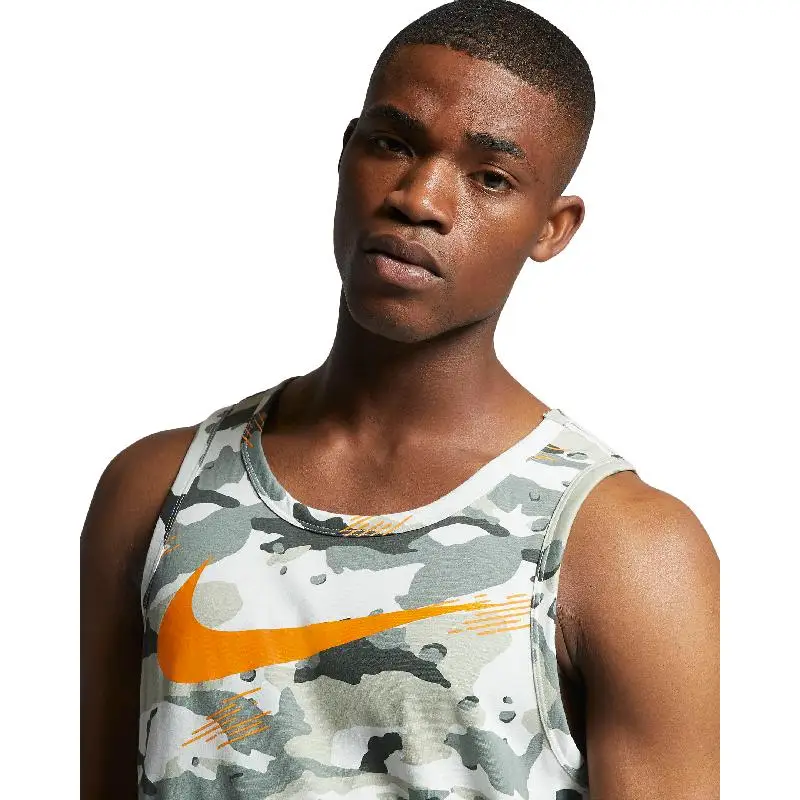 Футболка Nike Dri-FIT M NK дышащий Топ DFC SWOOSH CAMO TmallFS