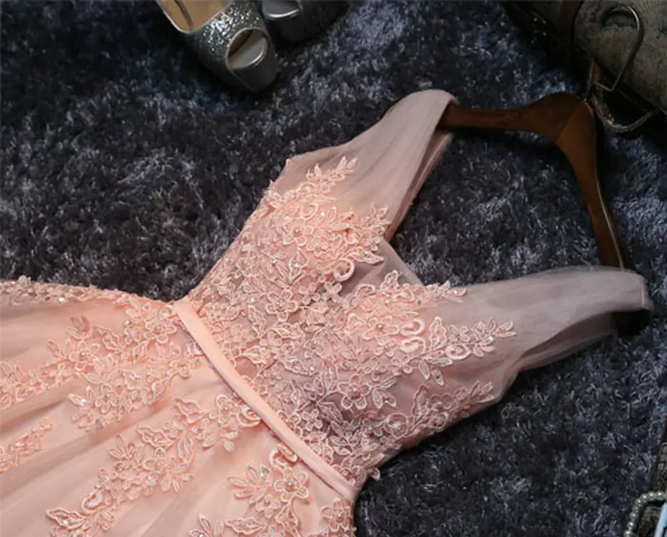 Elegant Pearl Pink Prom Dresses 2019 Sexy Prom Dress Short V Neck Appliques Beading Lace Up Knee-Length Graduation Party Gowns