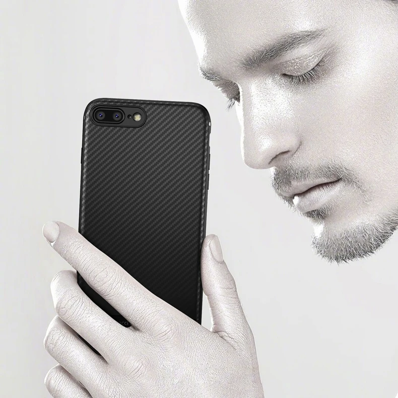 Coque souple en fibre de carbone pour iPhone Coque souple en fibre de carbone pour iPhone