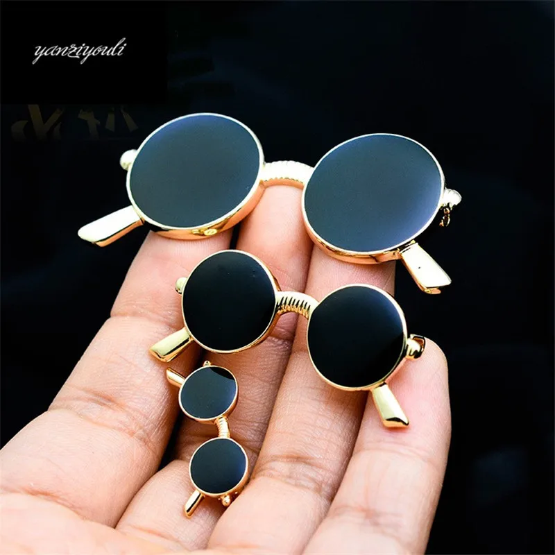 

Men Black Eyeglasses brooch Cute Sunglass Brooch Gold Color Corsages Pins Suit Coat Scarf Accessories Christmas Jewelry D103