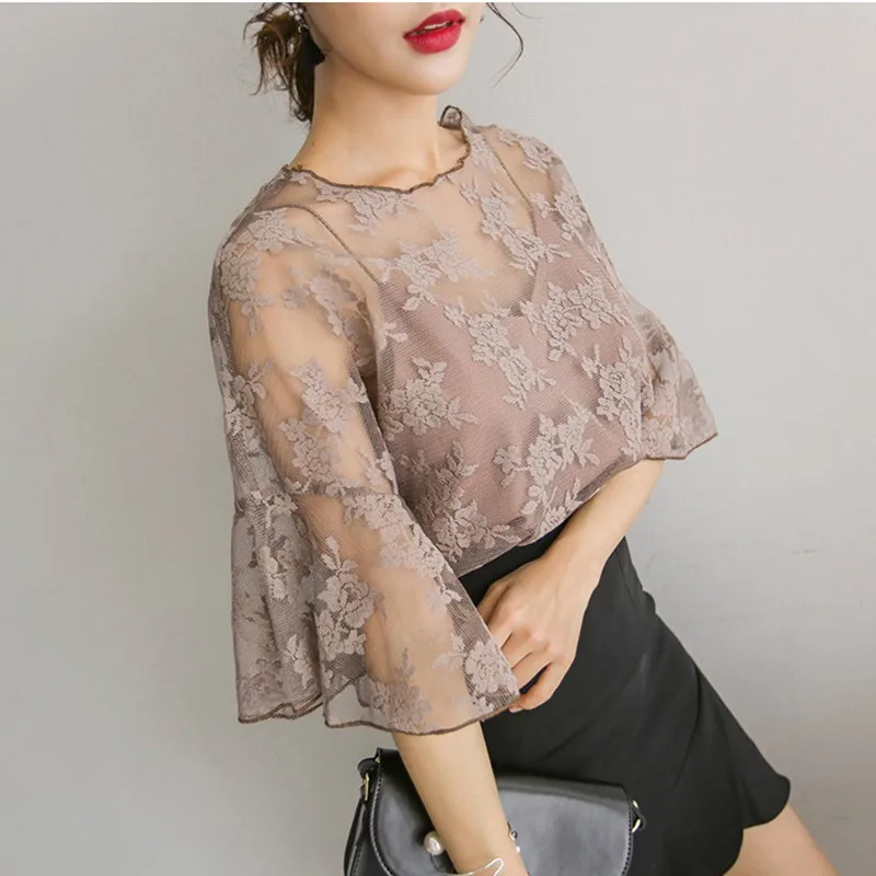 

Hot Fashion Women Floral Blouse O-Neck Tops Flower Embroidered Chiffon Blouse Crochet lace Two-piece Butterfly Sleeves Blouse