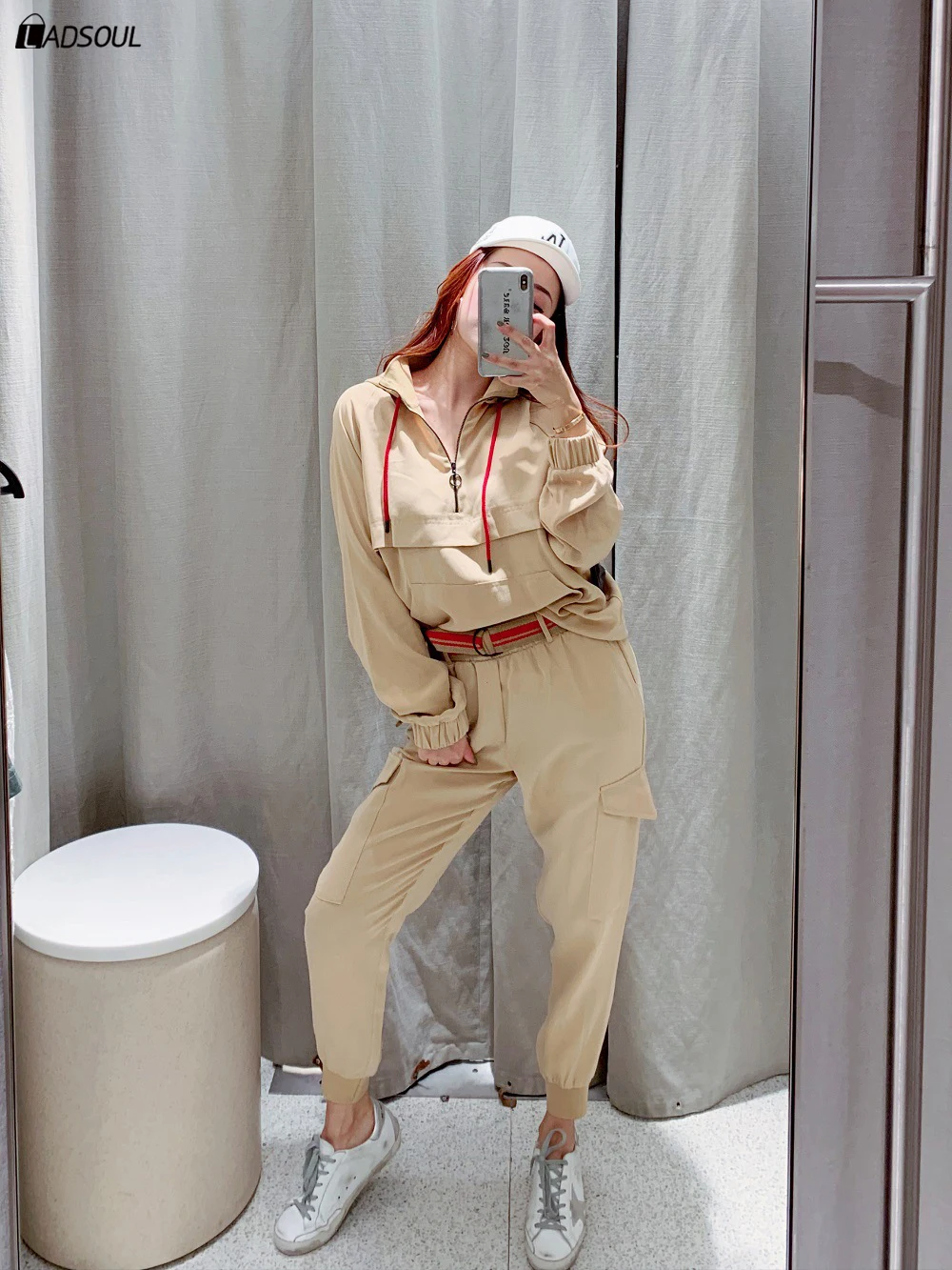 

Fashion all match simple Women's wear is versatile with slim casual pullover solid color pocket top + jogging trouser suit
