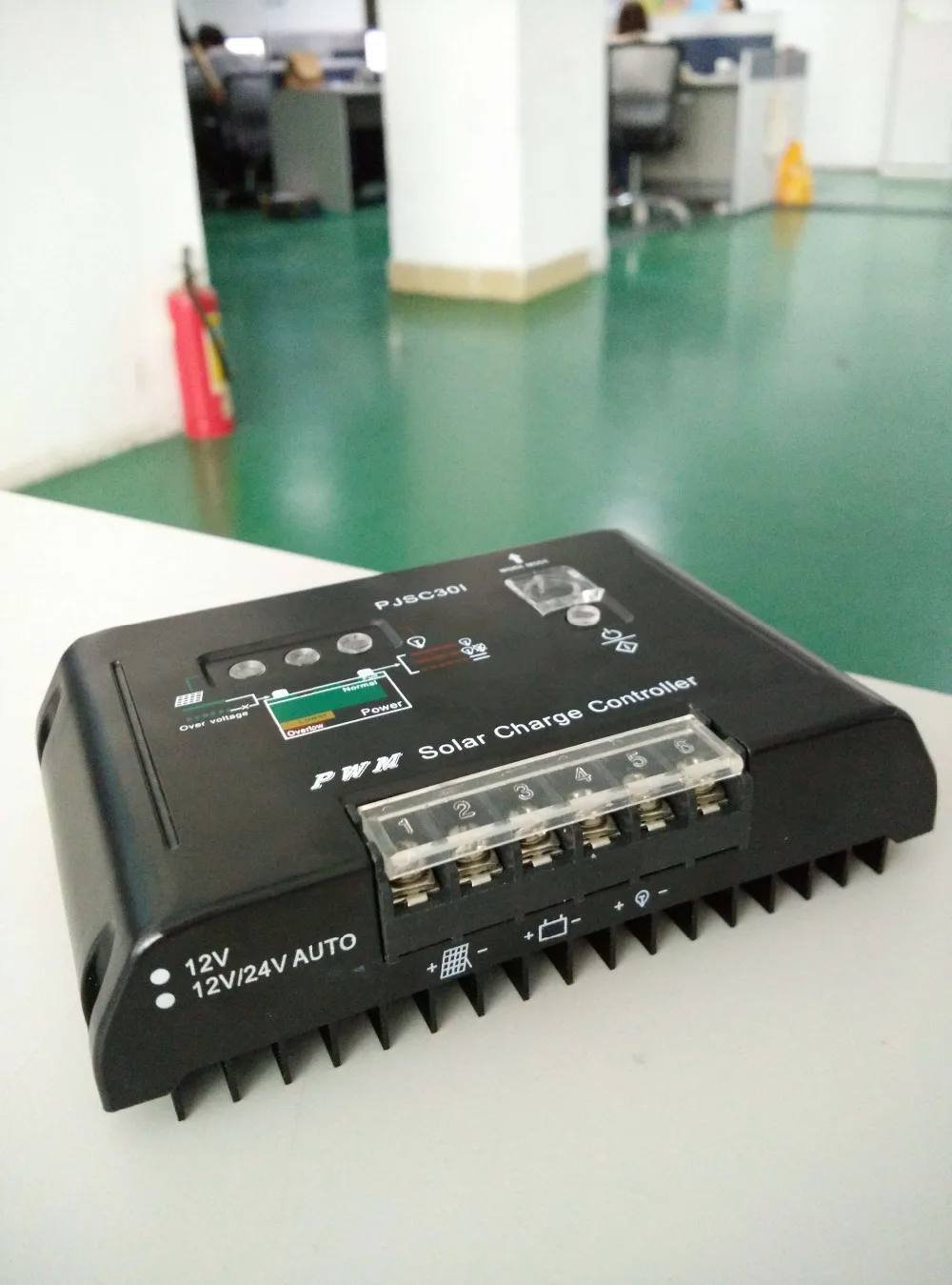 

For light for home Solar Charge Controller 30A 12V&24V with solar panel