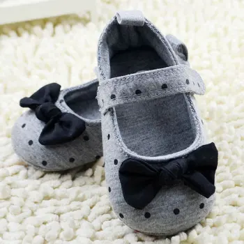 

Fashion Cute Baby Girls Slip-On Cotton Cloth Prewalker Gray Polka Dot Crib Shoes