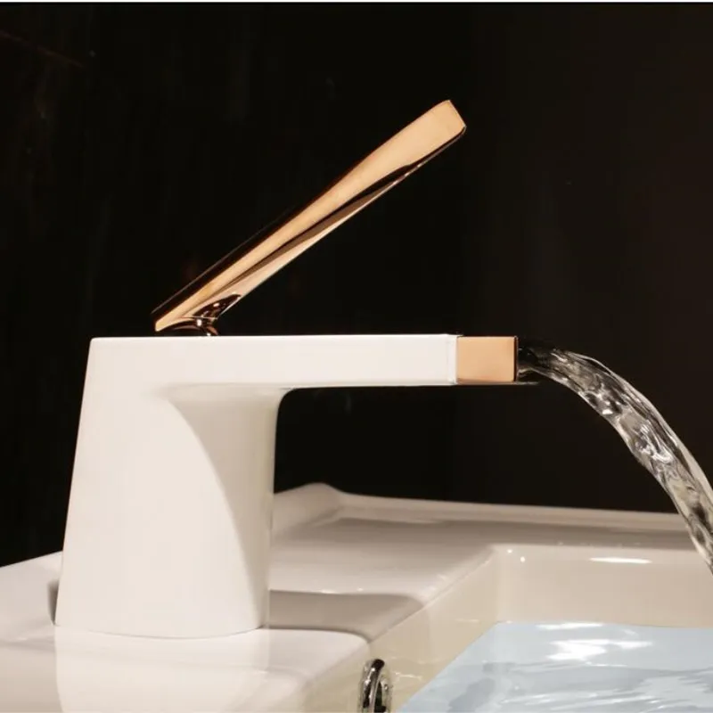 Новые поступления белый и золотой Ванная комната кран горячей и холодной кран раковины водопад кран одной ручкой воды коснитесь