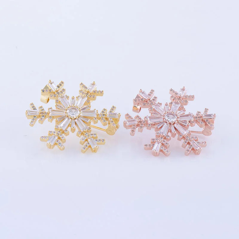

Korea Cute Female Crystal Rhinestone Brooch Wedding Snowflake Fashion Jewelry Inlay Zircon Brooch Pins For Women Festival Gift