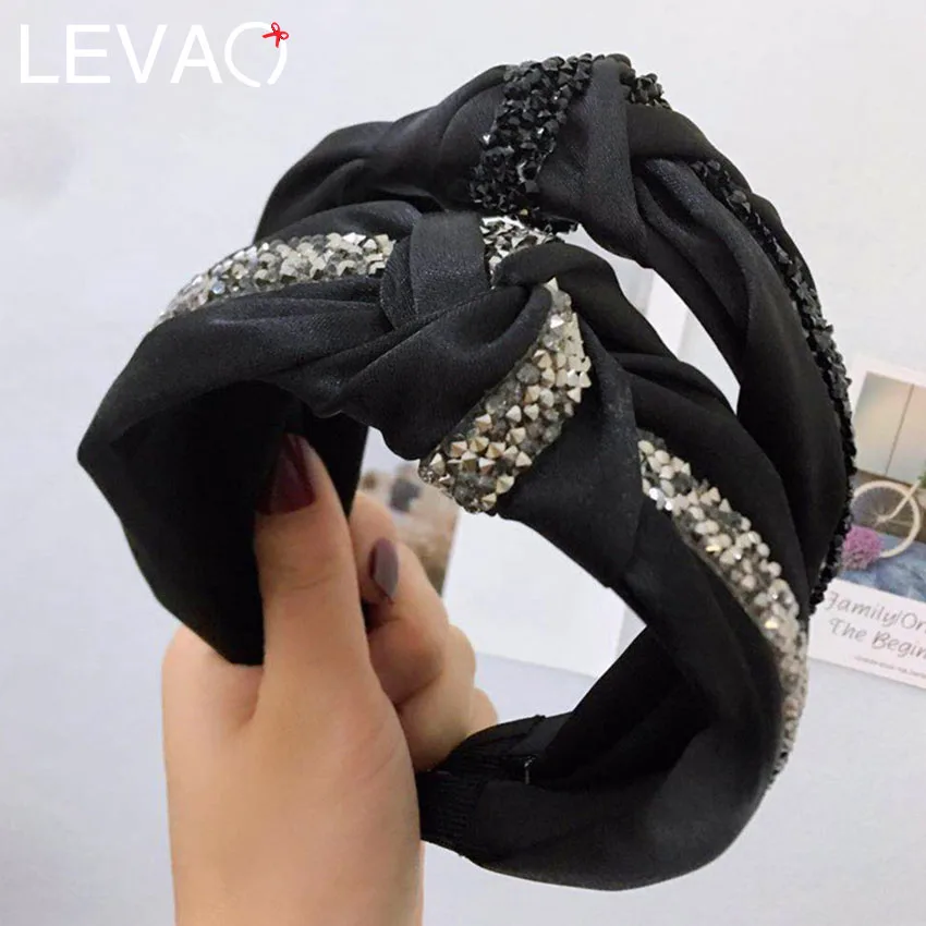 

LEVAO 2019 New Women Headband Rhinestone Twist Knotted Hairbands Hair Bands Simple Wide Middle Knot for Girls Hair Accessories