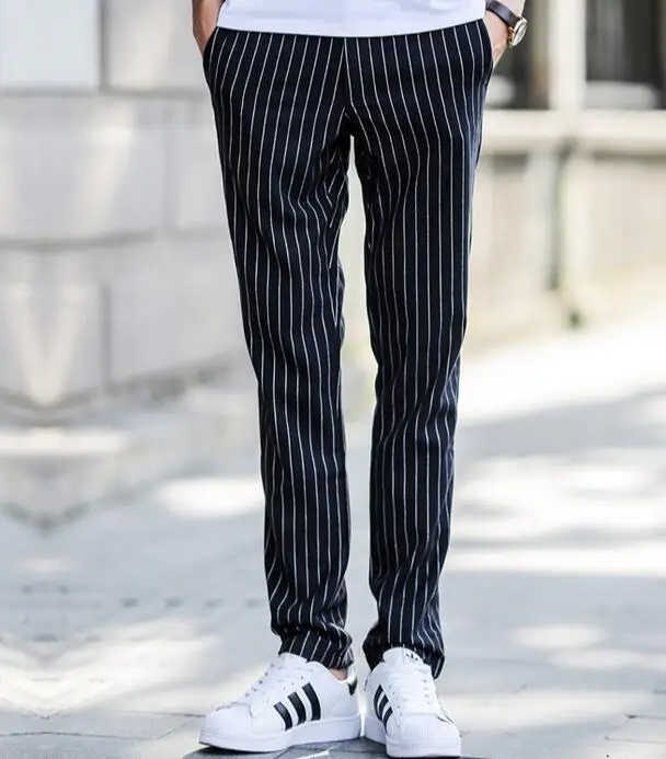 Новая мужская одежда осенние полосатые повседневные Универсальные мужские брюки тонкие узкие брюки певицы костюмы - Цвет: Черный