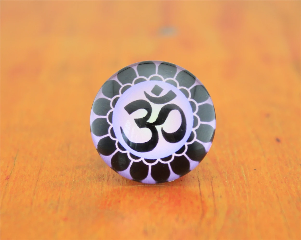 Free Shipping 2 pcs OM Yoga letters 20 25mm circular image patch manually time gem Epoxy