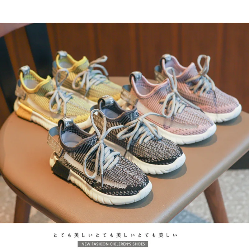 

Summer Breathable Kids Running Shoes Light Weight Boys Girls Sneakers 350 v2 Slip-on Children Casual Shoes 2019