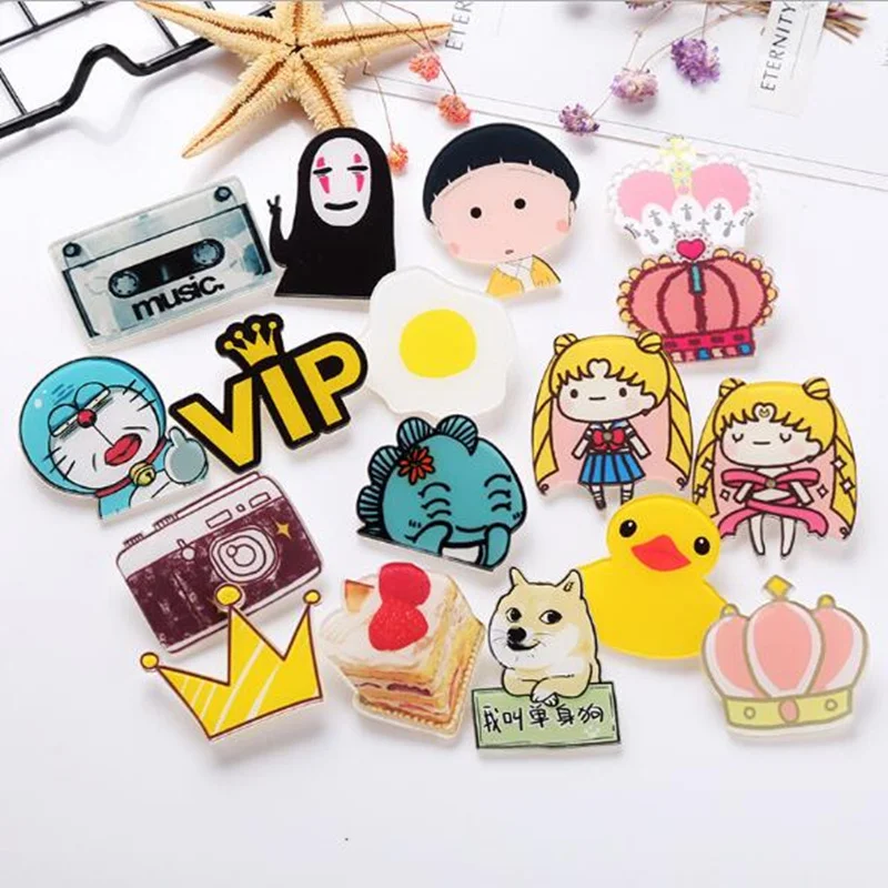 

2 Pcs Fashion Jewelry Pins and brooches Cute Maruko Acrylic Badge Backpack Accessories Lovers jewelry Gift for lover