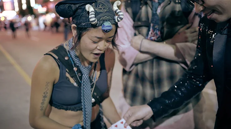  In a Flash with Gimmicks by Felix Bodden SansMinds Creative Lab / close-up street car magic tricks 
