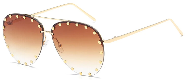 Occhiali da sole per aviazione con rivetti in metallo di marca Occhiali da sole punk da donna Tè sfumato 2023 Occhiali da vista pilota senza montatura oversize da guida_voghion.com