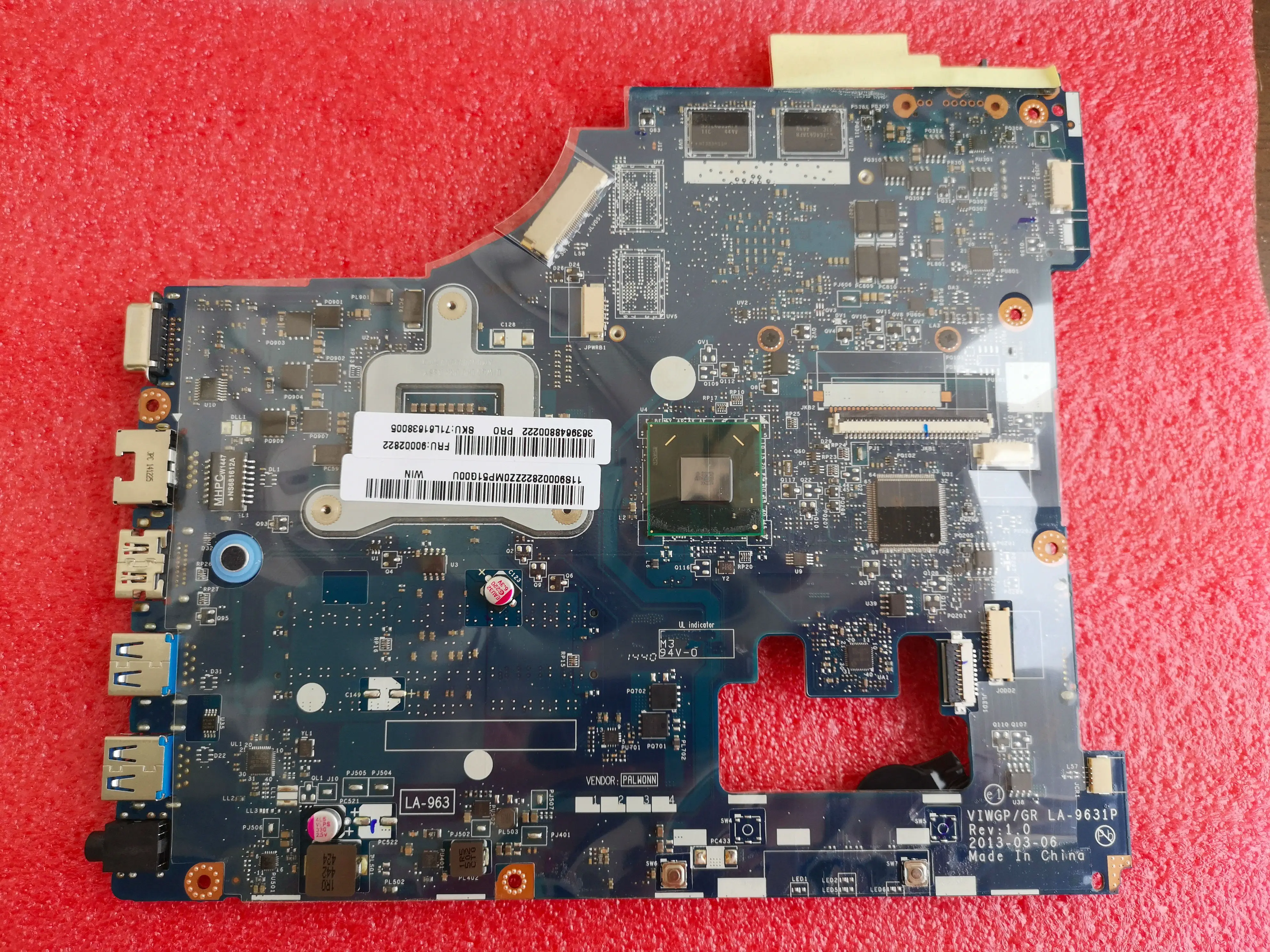 شحن مجاني لينوفو G500 اللوحة VIWGP/GR LA-9631P مع AMD فيديو بطاقة HM76 (ل بنتيوم I3 I5 i7 cpu) شحن مجاني لينوفو G500 اللوحة VIWGP/GR LA-9631P مع AMD فيديو بطاقة HM76 (ل بنتيوم I3 I5 i7 cpu)