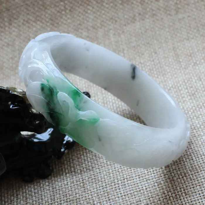 

1145 Chinese Hand-carved Emerald Green Jadeite Jade Gems Bracelet Bangle 58mm