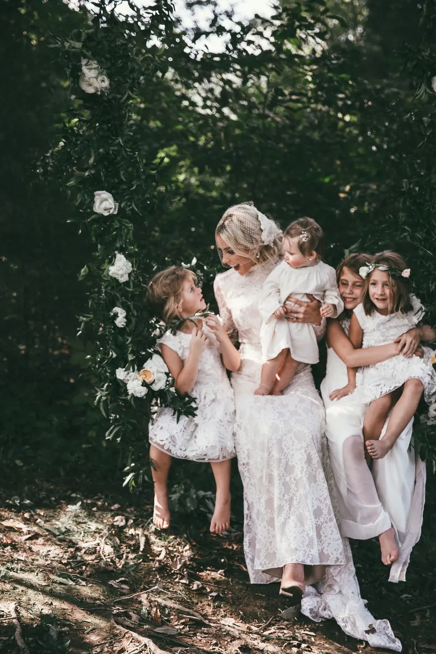mary-lawless-of-happily-grey-and-madison-lee-wedding2017122610_