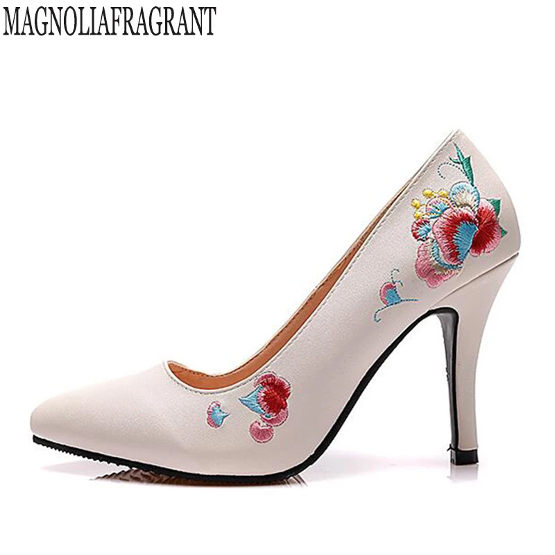 2018 New Spring Women Pumps Ethnic style embroidery High Heels Shoes