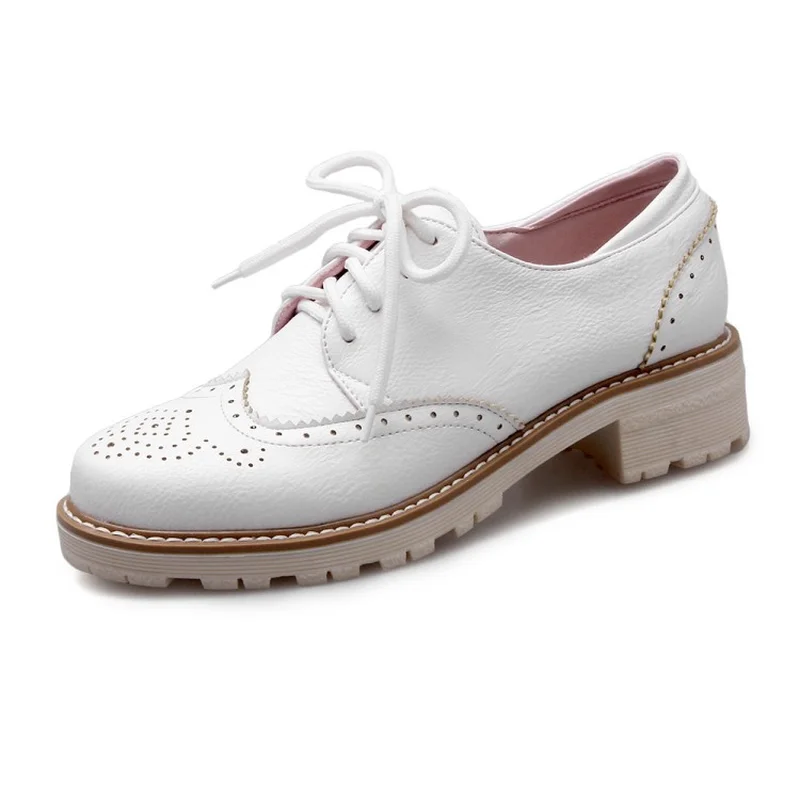 

New Vintage London brogue shoes women Platform Oxfords Cut-Outs Flat Casual Women Shoes Lace Up Female Footwear Plus Size 35-43