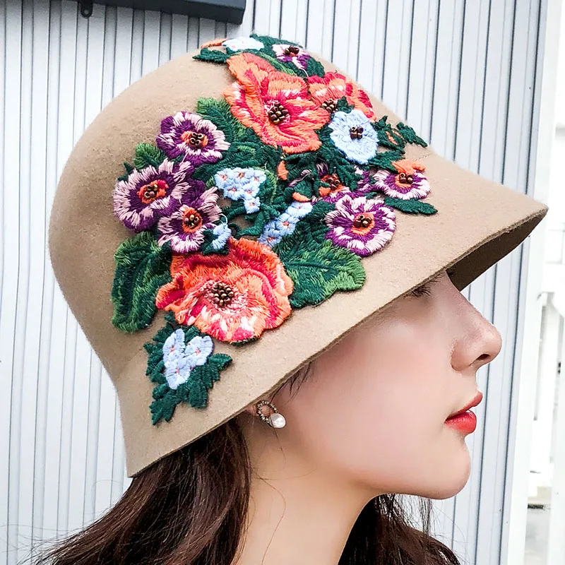 Новые осенне-зимние женские фетровые шерстяные фетровые шляпы элегантный этнический стиль Кепка вышивка цветок ручная работа Бисер женская шляпа