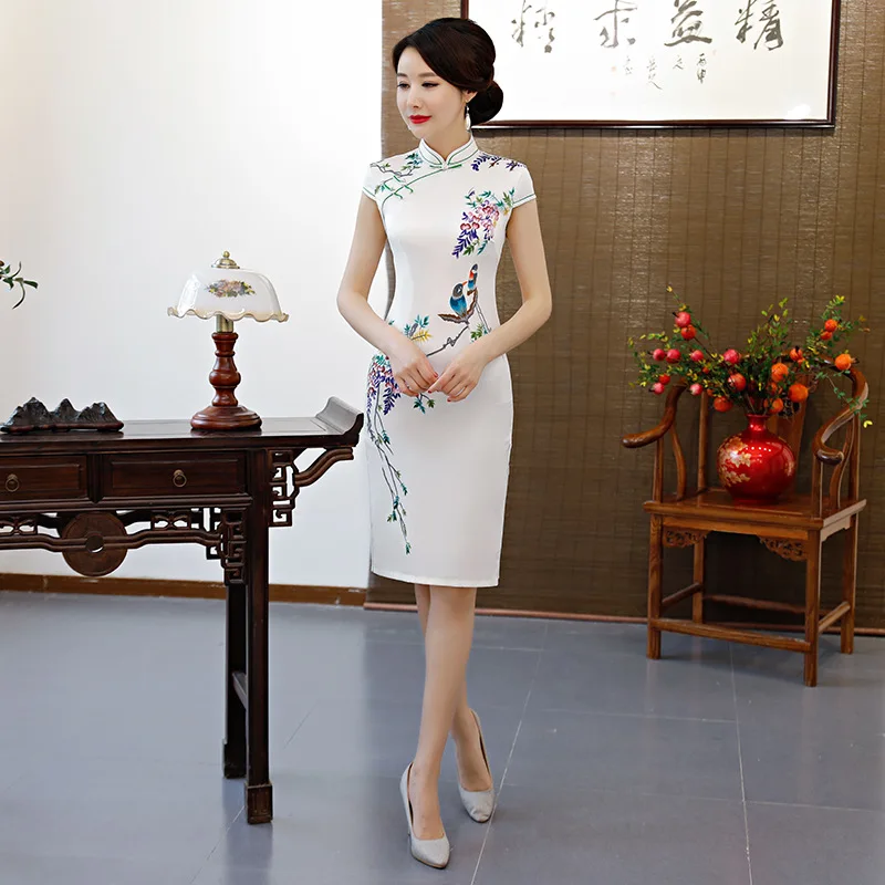 

Oversized Classic Elegant Mandarin Collar Cheongsam Vestidos Women 2019 New Printed Qipao White Chinese Rayon Slim Dress M-3XL