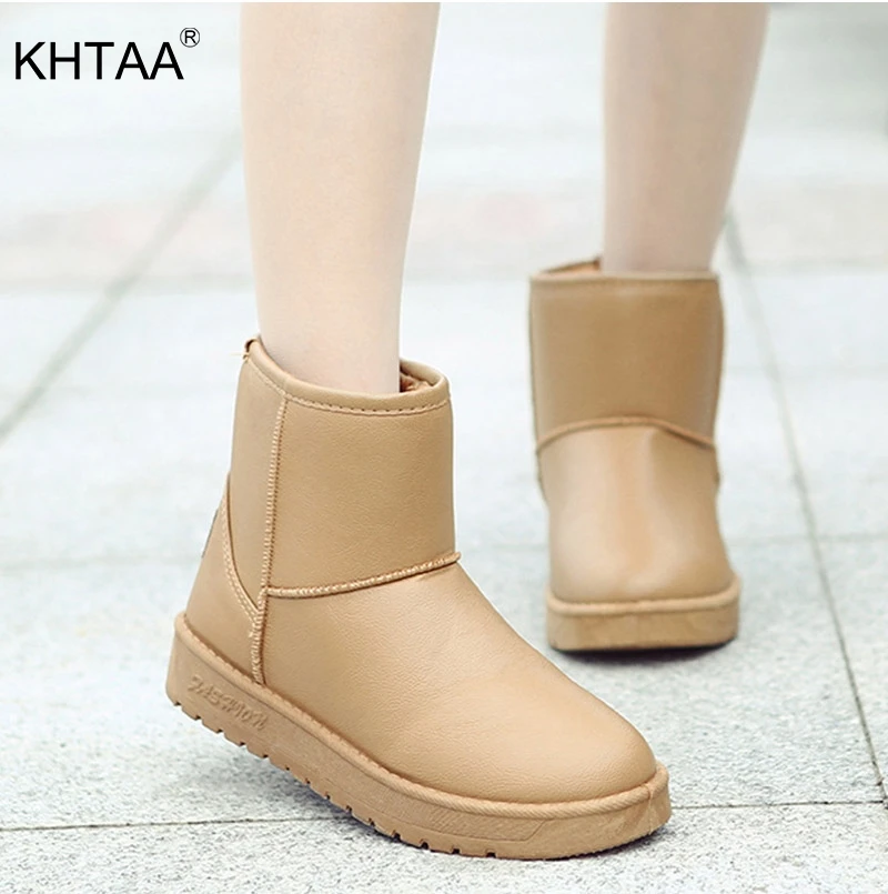 

Plus Size Women Waterproof Ankle Boots Flat Platform Warm Fur Plush Slip On Winter Snow Boots Shoes 2018 New Fashion Footwear