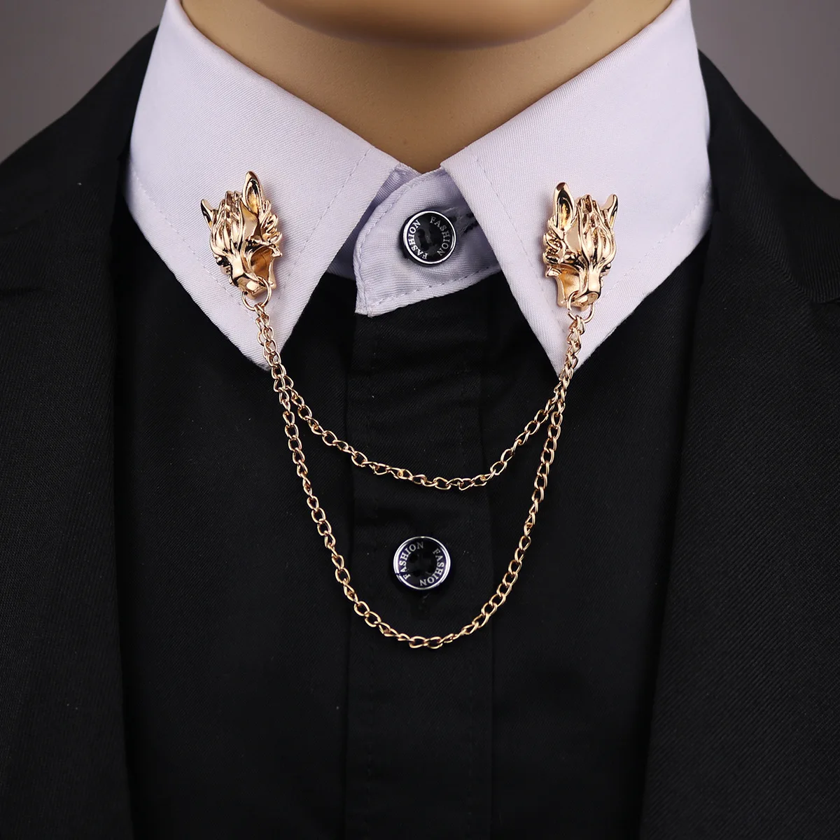

Personality Fashion Alloy Wolf Brooch Pin Clothing Shirt Collar Lapel Pins Metal Long Chain Tassel Brooches Gift for Men Jewelry