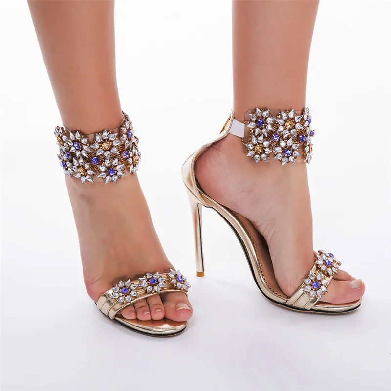 SARAIRIS/Новая модная женская обувь на высоком каблуке с цветком из страз, большие размеры 33-43, женская обувь с застежкой-молнией, повседневные, вечерние, свадебные, пикантные летние вечерние босоножки