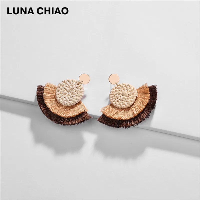 

LUNA CHIAO 2019 Fall New Design Layered Fringed Tassel Statement Earrings Handmade Rattan Drop Earring