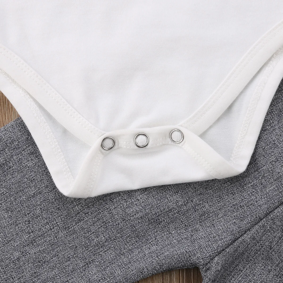 Newborn Baby Boys Gentleman Outfits With Bow Toddler Party Wedding Baby Costumes Bodysuits+Pants 2Pcs Formal Infant Baby Suits Newborn Baby Boys Gentleman Outfits With Bow Toddler Party Wedding Baby Costumes Bodysuits+Pants 2Pcs Formal Infant Baby Suits