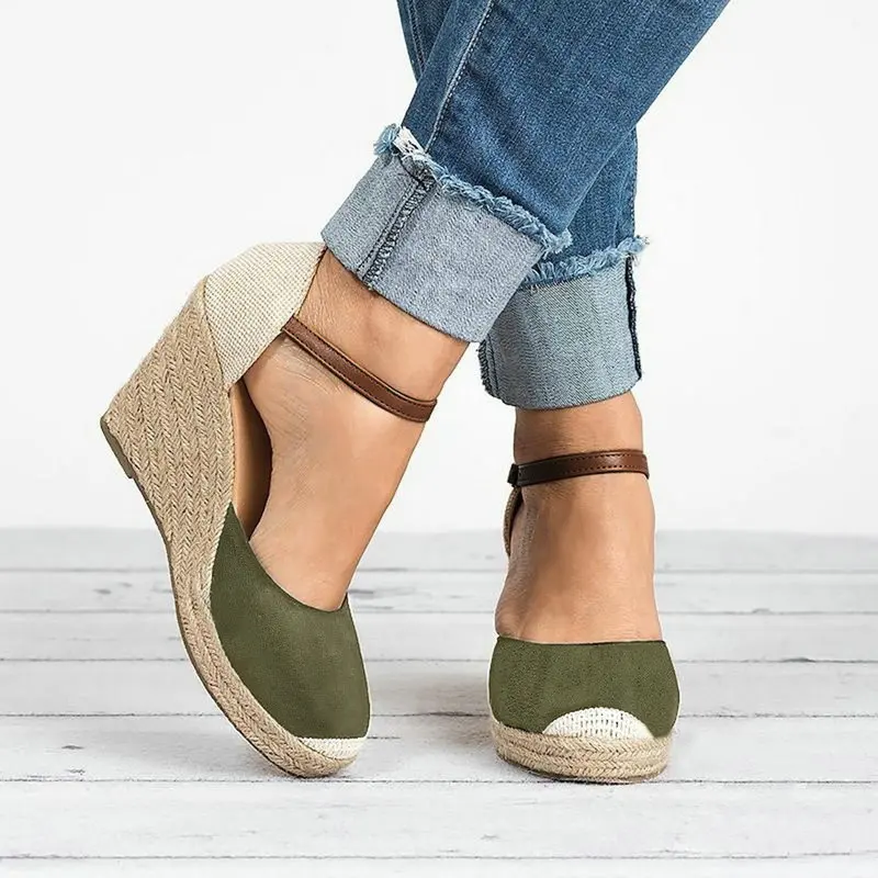 sandals (3)