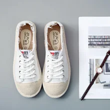 Маленькие белые туфли на шнуровке Женская парусиновая обувь г. весенне-летние туфли на плоской подошве в рыбацком стиле туфли на плоской подошве с перекрестными ремешками белого и черного цвета