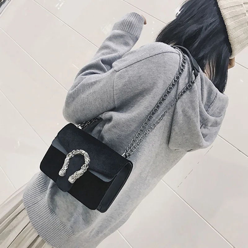 Fashion Women Hot U Lock Leather Shoulder Bag INS Popular Luxury Female Design Personality Handbag Ladies Chain Crossbody SS3499 (6)