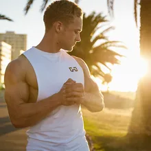 2018 New Tank Top Men Sleeveless Shirt Bodybuilding Stringer Fitness Men’s Cotton Singlets Muscle Clothes Workout Vest