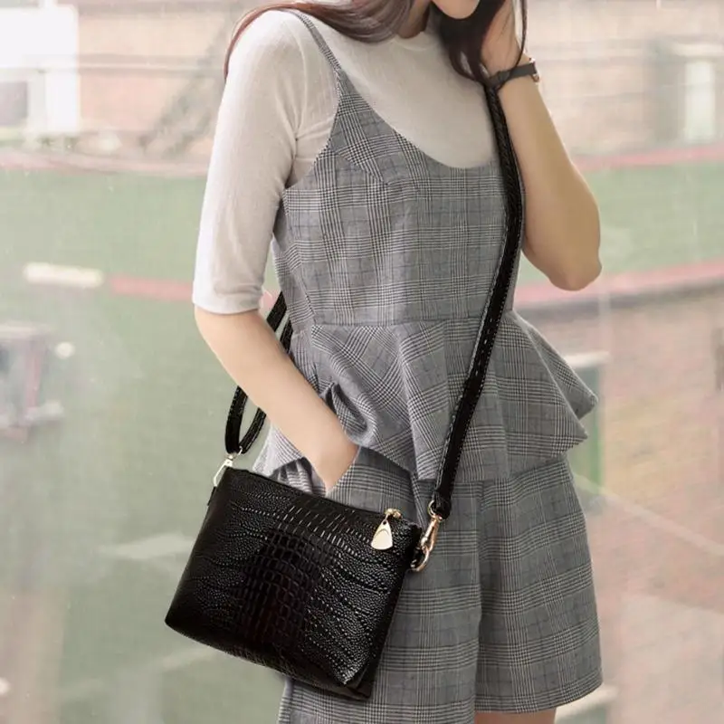 Luxury Brand Women Messenger Bag PU Leather Shoulder Bag Fashion Crossbody Bags Women Mini Handbag Small Zipper Envelope Clutch
