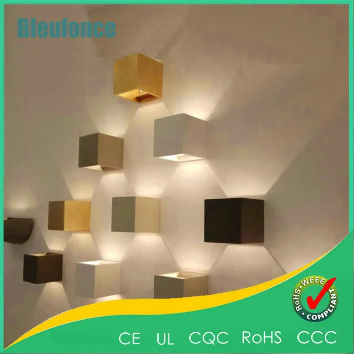 

Modern Brief Warm White 7W LED Sconce Outdoor Waterproof Adjustable Surface Mounted Wall Lamp Aluminum Wall Lights Garden Lights
