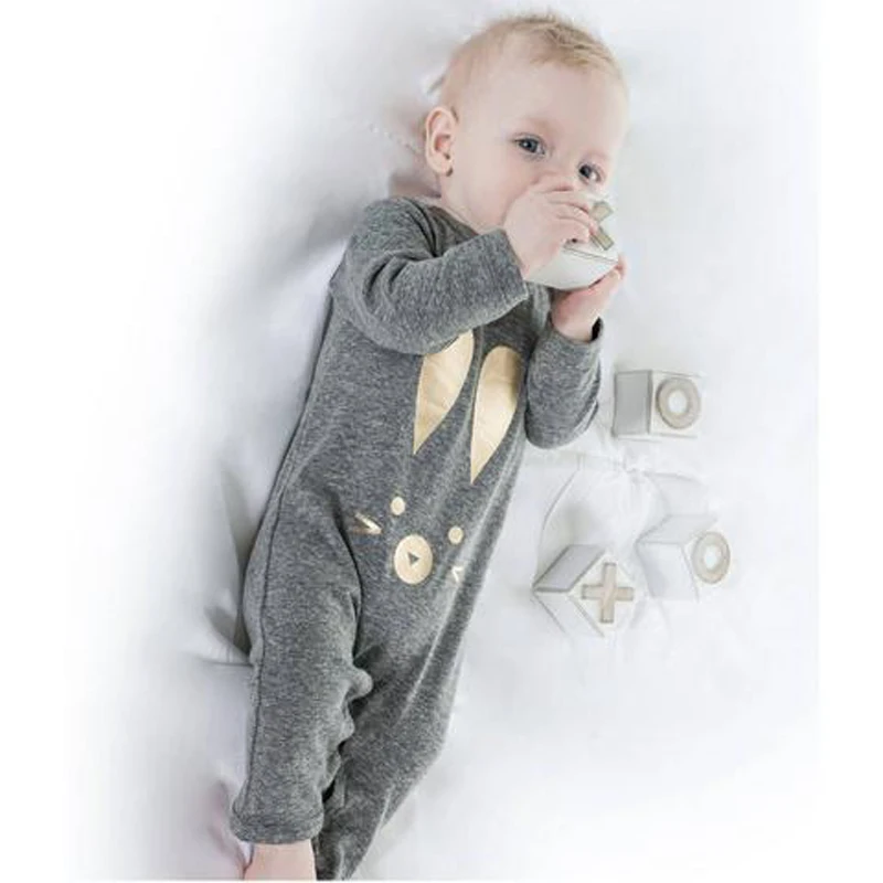 Осенняя одежда для новорожденных Одежда для маленьких мальчиков и девочек с длинными рукавами и золотым принтом Комбинезон хлопок, комбинезон для сна, Детский костюм, комплекты одежды